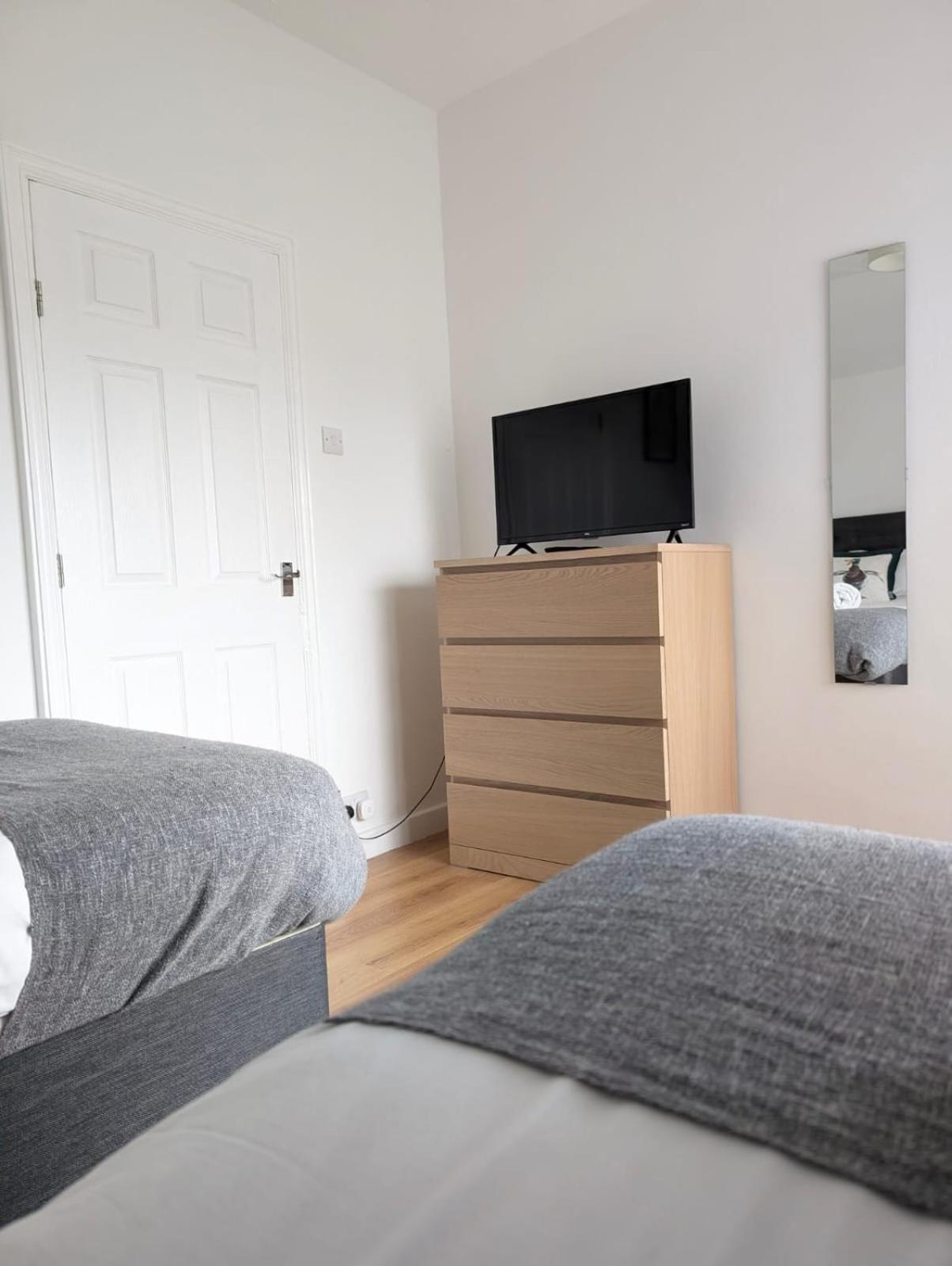 Appartamento 3Br-St Johns Hse-Free Parking-Workers-Kitchen-Wifi-Dog Friendly Doncaster Esterno foto